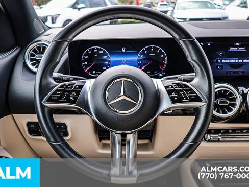 Used 2025 Mercedes-Benz GLA 250 image 32
