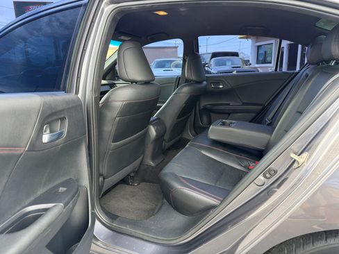 Used 2017 Honda Accord Sport Special Edition image 7