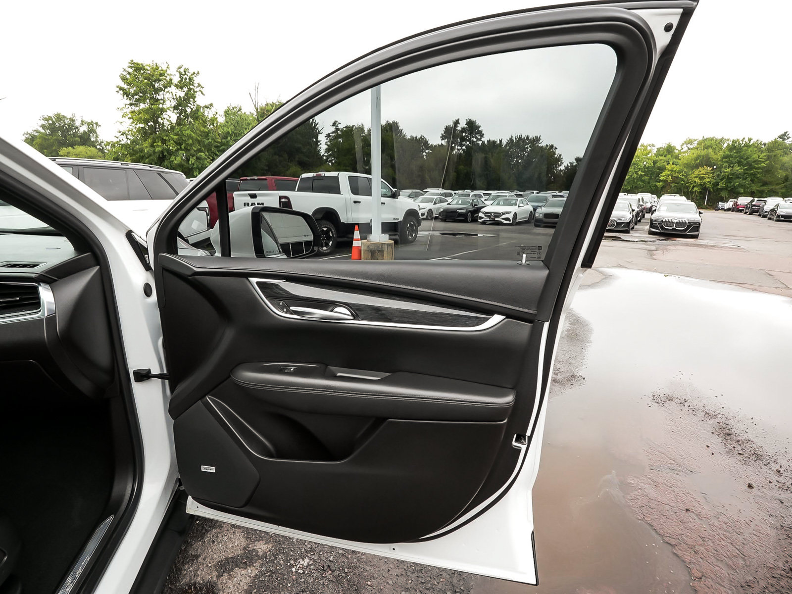 Used 2022 Cadillac XT5 Premium Luxury AWD/4WD image 15