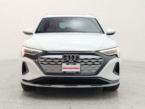 Used 2024 Audi Q8 e-tron Premium Plus w/ Premium Plus Package AWD/4WD image 2