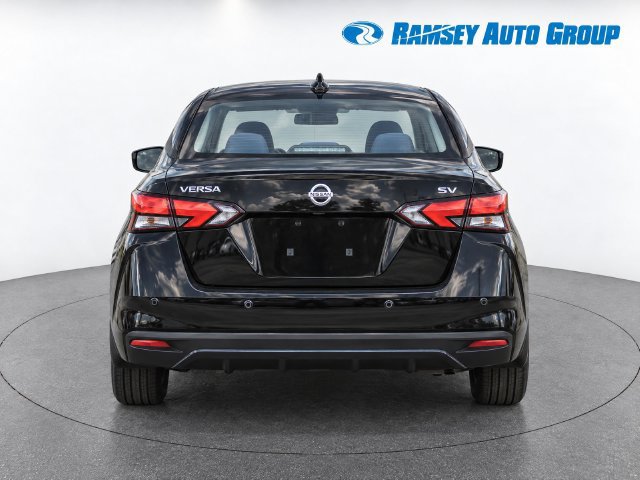 Used 2020 Nissan Versa SV FWD image 7