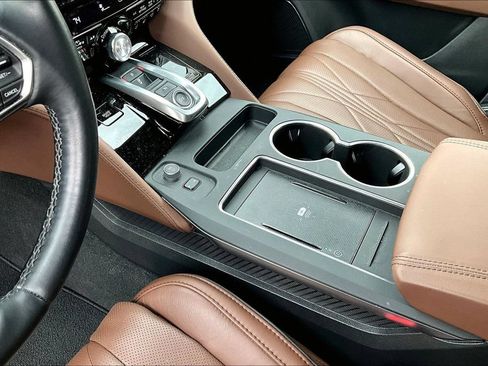Certified 2025 Acura MDX SH-AWD w/ Advance Package image 17
