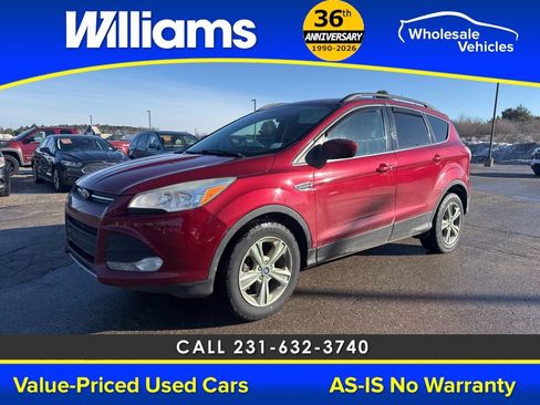 Used 2015 Ford Escape SE w/ Equipment Group 201A image 5