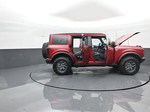 New 2025 Ford Bronco Badlands image 33