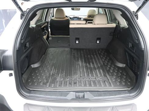 Used 2022 Subaru Outback Limited image 24