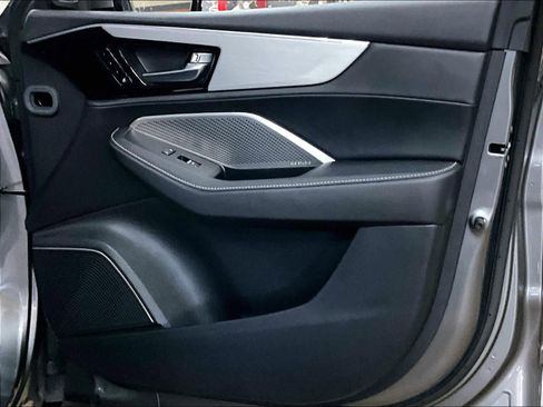 Used 2023 Acura MDX FWD w/ Technology Package image 26