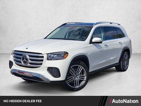 Used 2025 Mercedes-Benz GLS 450 4MATIC image 1