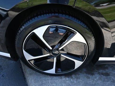 Used 2023 Lucid Air Touring AWD/4WD image 12