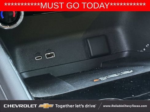 Used 2026 Chevrolet Traverse RS w/ LPO, Floor Liner Package AWD/4WD image 19
