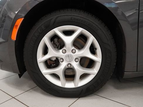 Used 2020 Chrysler Pacifica Limited FWD image 17