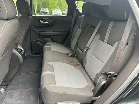 Used 2025 Chevrolet Blazer LT image 7