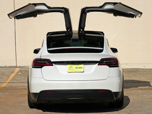 Used 2024 Tesla Model X AWD/4WD image 55