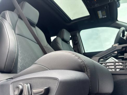 New 2026 Toyota Tacoma Limited AWD/4WD image 28