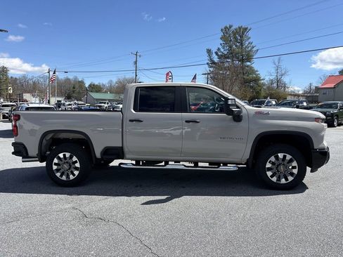 New 2026 Chevrolet Silverado 2500 Custom w/ Custom Value Package image 10