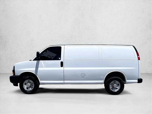 Used 2023 Chevrolet Express 2500 w/ Driver Convenience Package RWD image 6