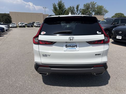 Used 2024 Honda CR-V Sport image 6