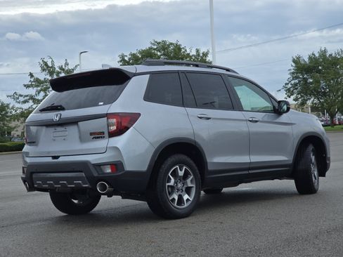 Used 2023 Honda Passport TrailSport image 18
