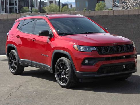 New 2026 Jeep Compass Latitude image 3