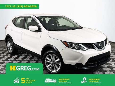 Used 2019 Nissan Rogue Sport S w/ Appearance Package image 1