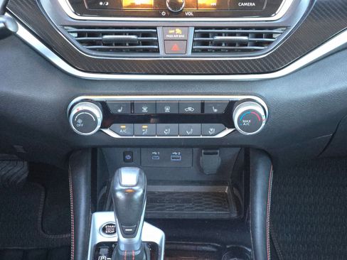 Certified 2024 Nissan Altima 2.5 SR w/ SR Premium Package image 19