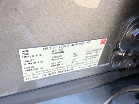 Used 2015 Tesla Model S 70D image 32