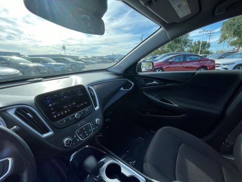 Used 2023 Chevrolet Malibu LT image 35