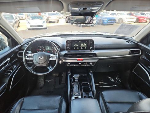 Used 2020 Kia Telluride S w/ S 8 Passenger Seating Package image 22