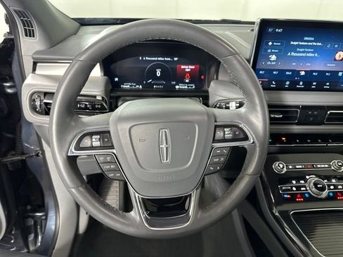 Used 2022 Lincoln Nautilus Reserve image 14