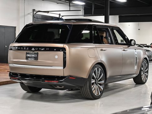 Used 2023 Land Rover Range Rover LWB SV Autobiography image 95
