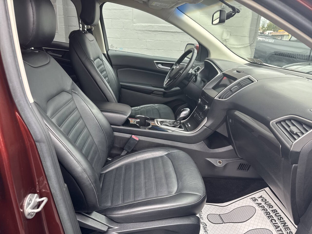 Used 2016 Ford Edge SEL w/ Equipment Group 201A AWD/4WD image 24