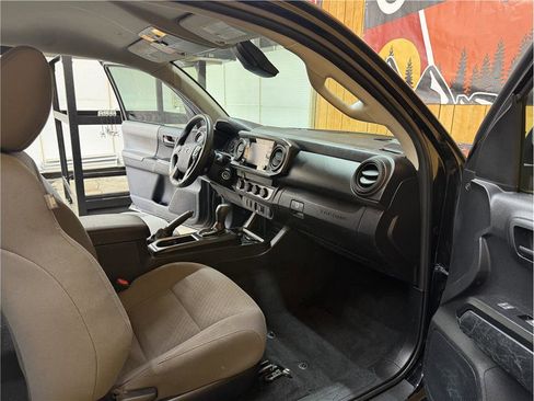 Used 2020 Toyota Tacoma SR w/ SX Package image 12