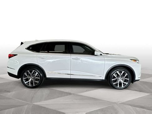 Used 2024 Acura MDX w/ Technology Package FWD image 9