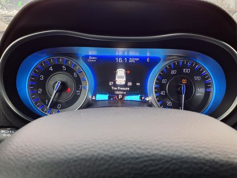 Used 2015 Chrysler 300 Limited image 15