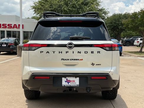 Used 2023 Nissan Pathfinder Rock Creek AWD/4WD image 5
