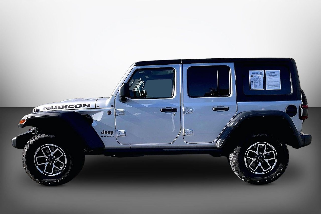 Used 2024 Jeep Wrangler Unlimited Rubicon AWD/4WD image 5