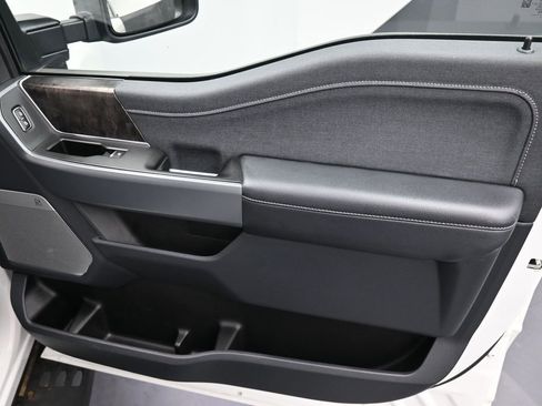 Used 2023 Ford F350 Lariat w/ Lariat Ultimate Package image 37