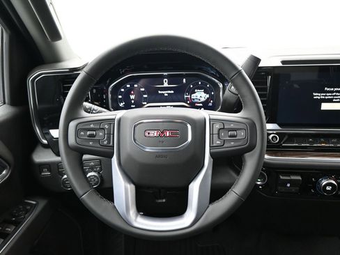 New 2026 GMC Sierra 1500 Elevation image 8