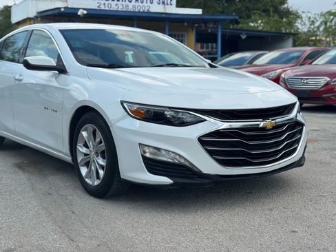 Used 2021 Chevrolet Malibu LT image 4