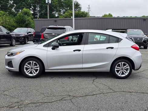 Used 2019 Chevrolet Cruze LT FWD image 23