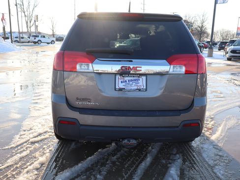 Used 2011 GMC Terrain SLE image 6