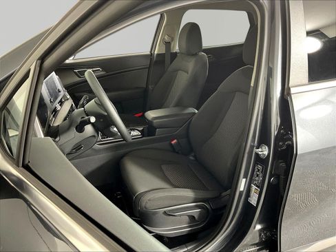 Used 2025 Kia Sportage LX AWD/4WD image 21
