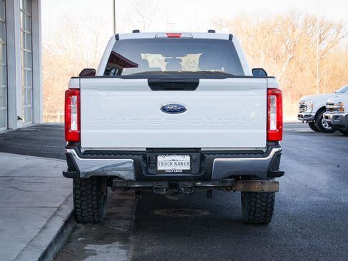Used 2024 Ford F250 XLT w/ FX4 Off-Road Package image 4