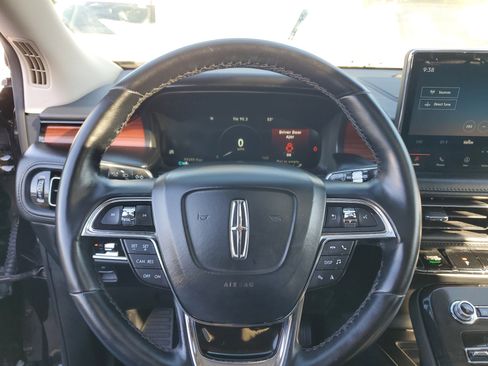 Certified 2023 Lincoln Nautilus Reserve w/ Monochromatic Package image 16