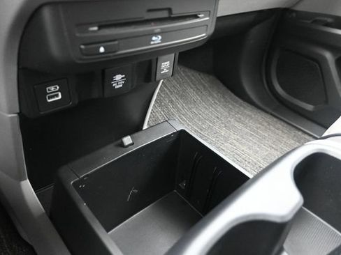 Used 2023 Honda Odyssey Elite image 35