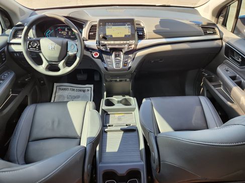 Used 2024 Honda Odyssey Touring image 39