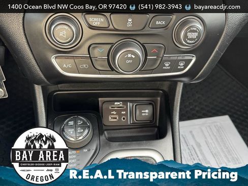 Used 2014 Jeep Cherokee Trailhawk w/ Leather Interior Group image 23