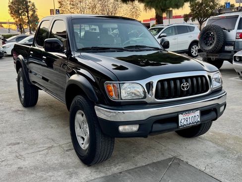 Used 2001 Toyota Tacoma PreRunner image 4