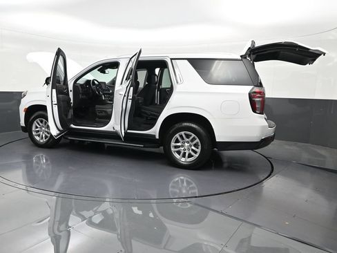 Used 2024 Chevrolet Tahoe LS RWD image 28