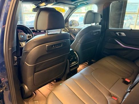 Used 2022 BMW X5 M50i w/ Climate Comfort Package AWD/4WD image 11