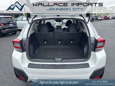 Certified 2022 Subaru Crosstrek 2.0i Premium w/ Moonroof Package AWD/4WD image 44